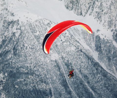 Parapente aux 3 Vallées : meilleurs sites, conseils et bonnes adresses