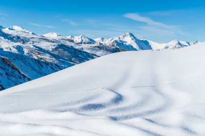 Neige poudreuse montagne